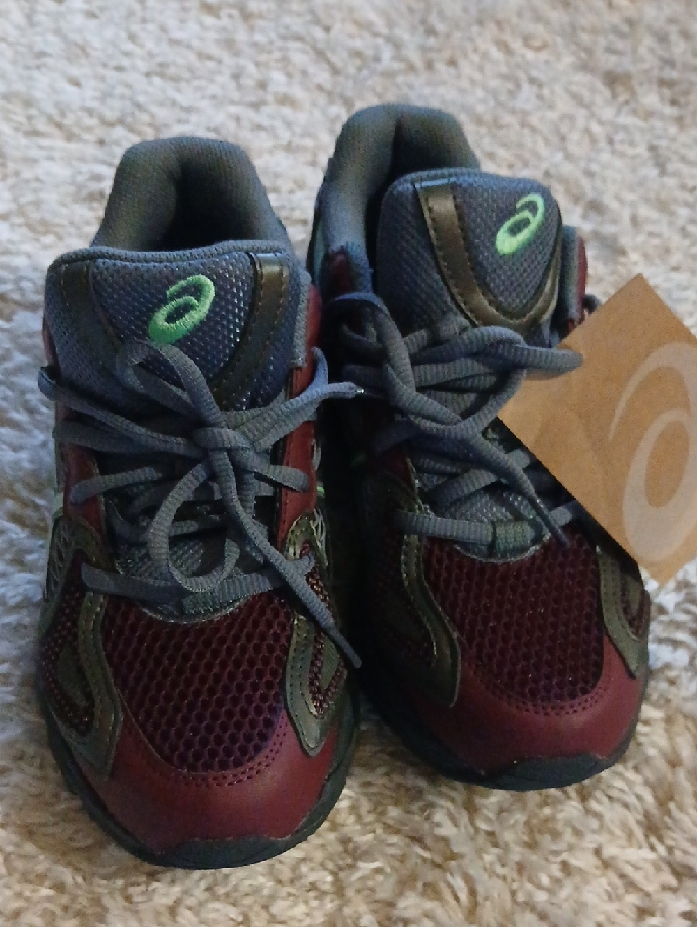 NWT ASICS - Picture 8 of 12